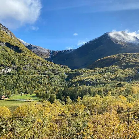 Cozy Log In Feriehus Geiranger